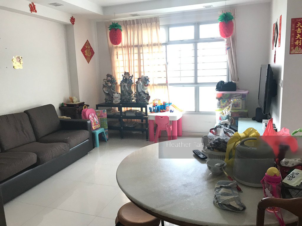 Teban Gardens Road thumbnail photo